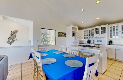 Sea Ranch House | Ocean View Home w/Private Hot Tub, Gas Fireplace, Lovely Decks & Shared Pools