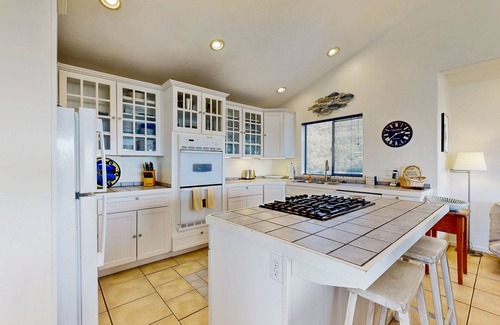 Sea Ranch House | Ocean View Home w/Private Hot Tub, Gas Fireplace, Lovely Decks & Shared Pools