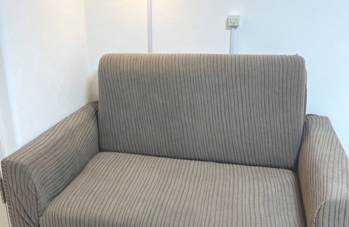 Onna Apartment | Ocean View! King size bed! 2 min walk to the beach! Kimono art gallery room!