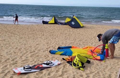 Kudawa Bed & Breakfast | Ocean view kite surfing school