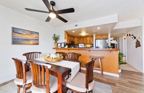 Kahaluu Bay Apartment | Ocean View Magic Sands Beach Condo in Kailua Kona Hawaii