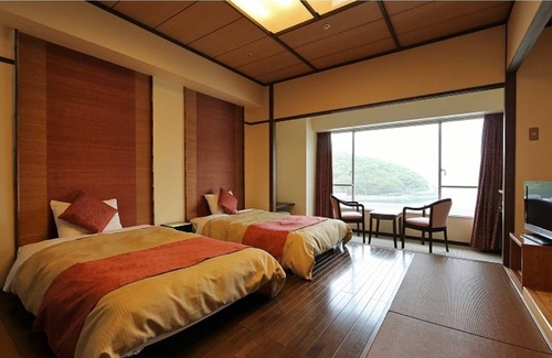 Shodoshima House | Ocean view Modern twin 40 square meters No smok / Shozu-gun Kagawa