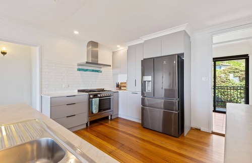 Pambula Beach House | Ocean view on Booroo
