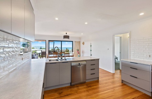 Pambula Beach House | Ocean view on Booroo