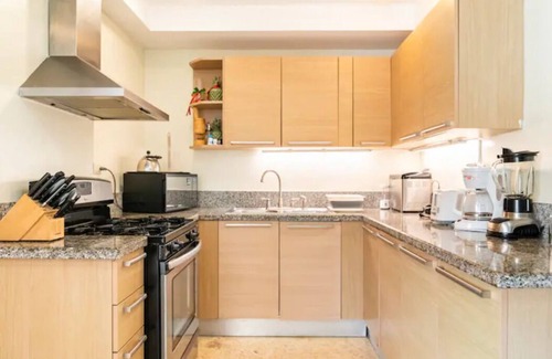 El Cortecito Condo | Ocean View Penthouse: 3 level - 3 Bedrooms - 3 Bathroom -Balcony - Rooftop