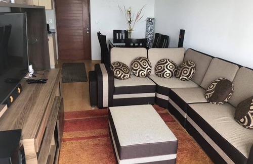 Magdalena del Mar Condo | Ocean view, pool, gym , car garage, domos art