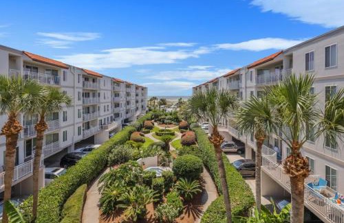 Saint Simons Island House | OCEAN VIEW-St Simons says Relax at The Beach Club