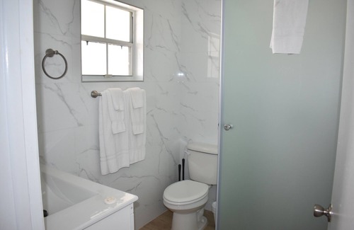 George Town Apartment | Ocean View Studio - #7