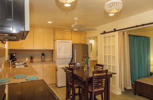 Rancho Palos Verdes House | Ocean view house, 1 bedrm, full kitchen & patio in Abalone Cove , RPV, private!