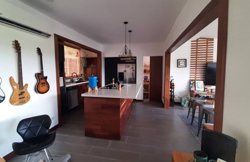 Coco Villa | Ocean view Villa & Beach Club