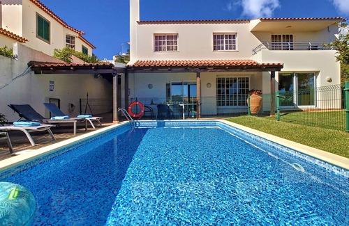 Garajau House | Ocean-View Villa ★ Private Pool and Garden