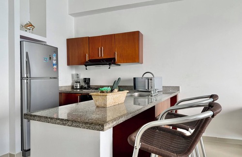 El Laguito Apartment | Ocean view Wonderful sunsets Beach Pool 1206