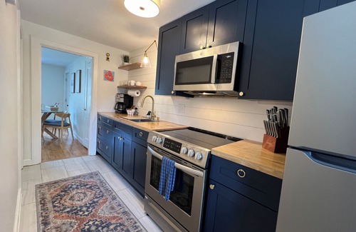 Loveitts Field Apartment | Ocean views 30 Steps to Willard Beach! Amazing location 7 min to Portland.Unit 2