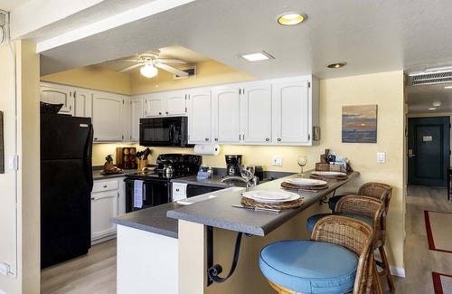 Kailua-Kona Condo | 🏖️Ocean Views | AC | In Unit Washer/Dryer