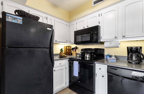 Kailua-Kona Condo | 🏖️Ocean Views | AC | In Unit Washer/Dryer