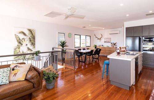 Sellicks Beach House | Ocean views and serenity in a relaxed beachside home!
