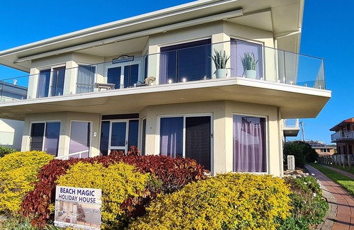 Woolgoolga Apartment | Ocean Views at 'Beach Magic'