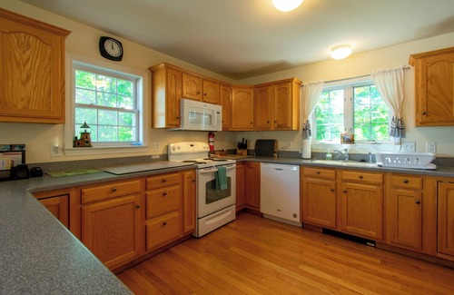 Hulls Cove House | Ocean Views from every room. Enjoy nearby beach and Acadia National Park