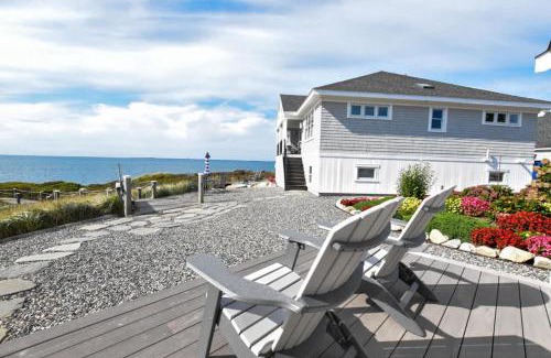 Truro House | Ocean Views Steps to Private Beach A C