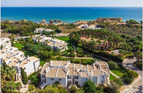 Albufeira Apartment | Ocean Vista Retreat with Beach & Pool Access by Drago Rentals