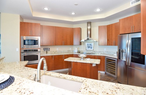 Daytona Beach Condo | Ocean Vistas Beachfront 3 Bedroom 3 Bath Luxury Condo - Pets Welcome with a fee.