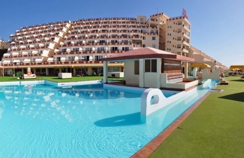 Morro Jable Apartment | Ocean Vue: Centrally located apartment, 300m from the beach