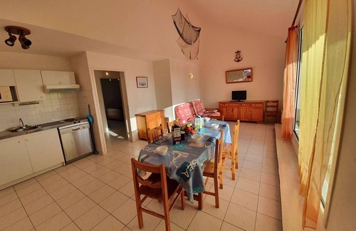 Saint-Hilaire-de-Riez Apartment | Oceanfront 3-Room Apartment, Sleeps 7 - Pool, Parking, Balcony, Near Beach - Saint-Hilaire-de-Riez