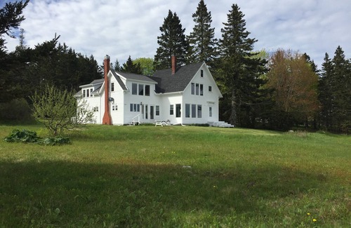 Machiasport House | Oceanfront -10 rm-6 BR-2BA - Sleeps 15 lg deck - outdoor shower- Beach
