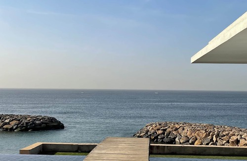 Dakar House | Oceanfront 2-bedroom townhome with beach and pool access in fabulous Mermoz