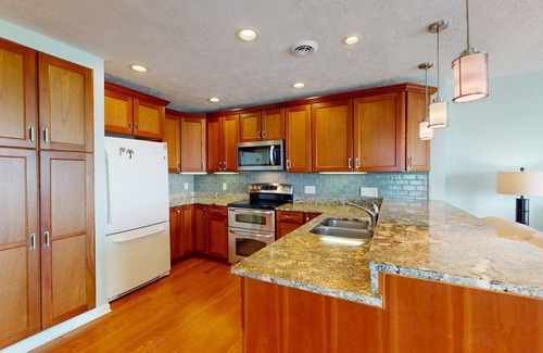 Kure Beach Condo | Oceanfront, 2 story, end unit. Indoor Pool, Hot Tub, Gym&Sauna. Recent updates!