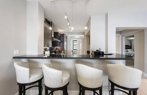 Rock Harbor Condo | Oceanfront 2BR/2.5BA Mariner's Club Villa 533 with Oasis Pool, Marina, Game Room & More