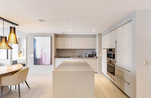Hollywood South Central Beach Apartment | Oceanfront 2BR/2BA Hyde Beach + Chairs