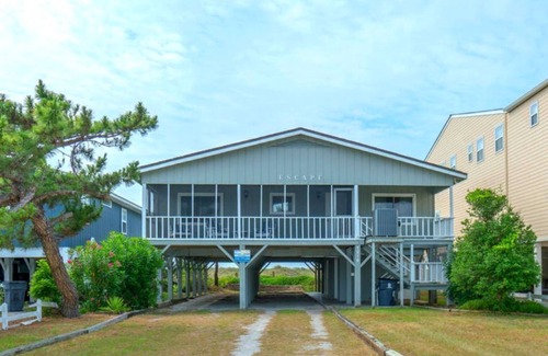 Sunset Beach House | Oceanfront 4 Bedroom Home Great Rates