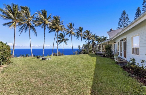 Ookala House | Oceanfront 5-bedroom house in Ookala