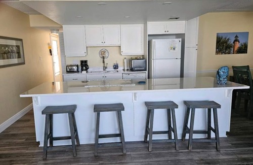 New Smyrna Beach Condo | Oceanfront * Awesome View * The Pelican *2 pools