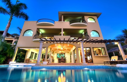 Santa Maria Huatulco Villa | Oceanfront Beach View Villa on Violin Bay near Santa Cruz