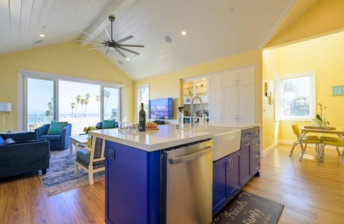 Westside Santa Cruz House | Oceanfront Beach House overlooking the Boardwalk