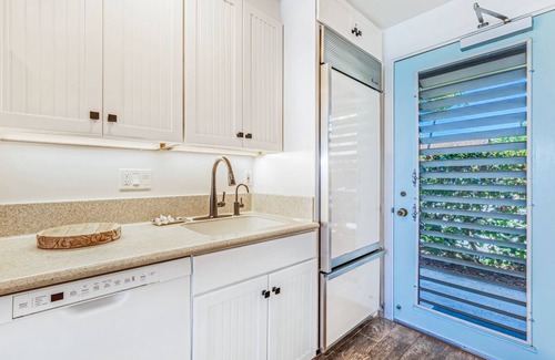 Napili Condo | Oceanfront Beachfront Studio - The Napili Bay 103 -Fall asleep to the waves