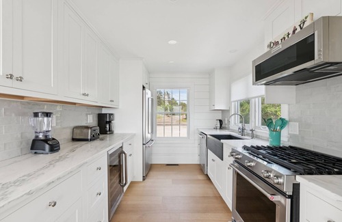 Biddeford House | Oceanfront/BOLD Ocean views! Beach access!