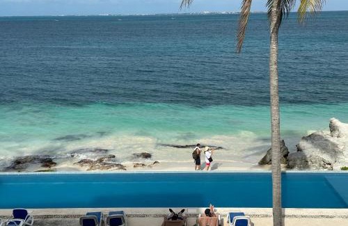 Zona Hotelera Apartment | Oceanfront Boutique Suites & Studios in Cancun - Casa Playa Tortugas