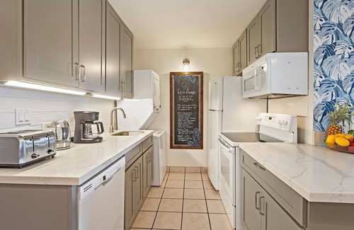 Maalaea Condo | Oceanfront Chic | 2BR Ocean View High Floor