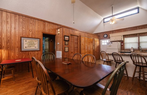 South Carolina Lowcountry House | Oceanfront Classic w/Screened Porch & Sun Deck; Cable TV & WiFi