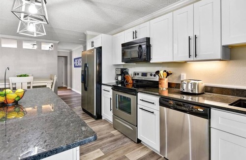 Midtown Ocean City Condo | Oceanfront Condo: Beach, Pool & Balcony Views!