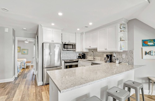 Folly Field Condo | Oceanfront Condo w/Great Views, Free WiFi, and Shared Outdoor Pool & Tennis