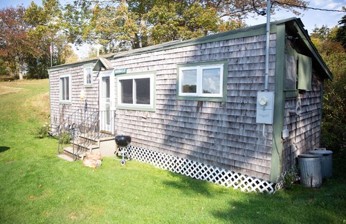 Friendship House | Oceanfront Cottage directly on the beach