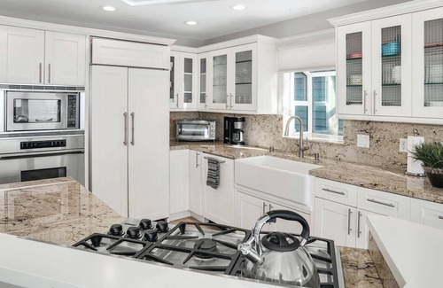 South Oceanside Condo | Oceanfront Designer Condo - Private Beach, Unobstructed Views, AC