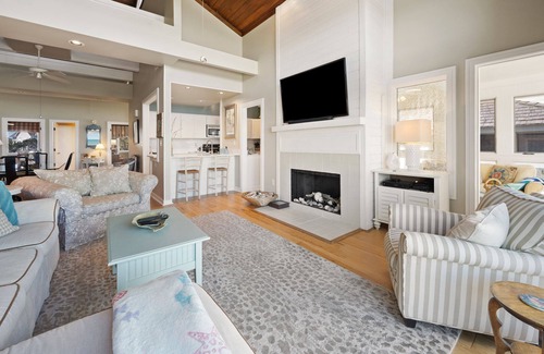 Debordieu Colony Villa | Oceanfront Elegance with a Pool