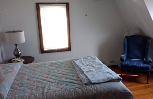Ocean Bluff-Brant Rock House | Oceanfront Gem Makes You Forget You're 30 Miles From Boston