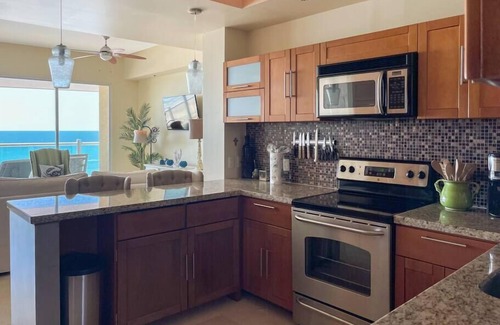 Puerto Penasco Condo | Oceanfront Gem with Pools & Private Beach #704