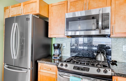 Kapoho House | Oceanfront Home w/Incredible Lanai, Great Ocean View, WiFi, Washer/Dryer